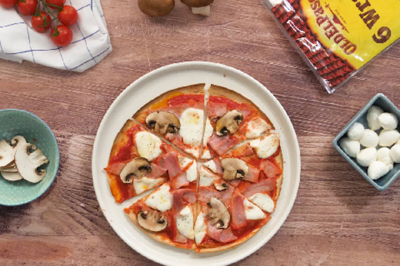 Tortilla pizza hero